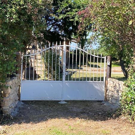 Les Anges Bleus Villa Chavannes-Sur-Reyssouze Luaran gambar